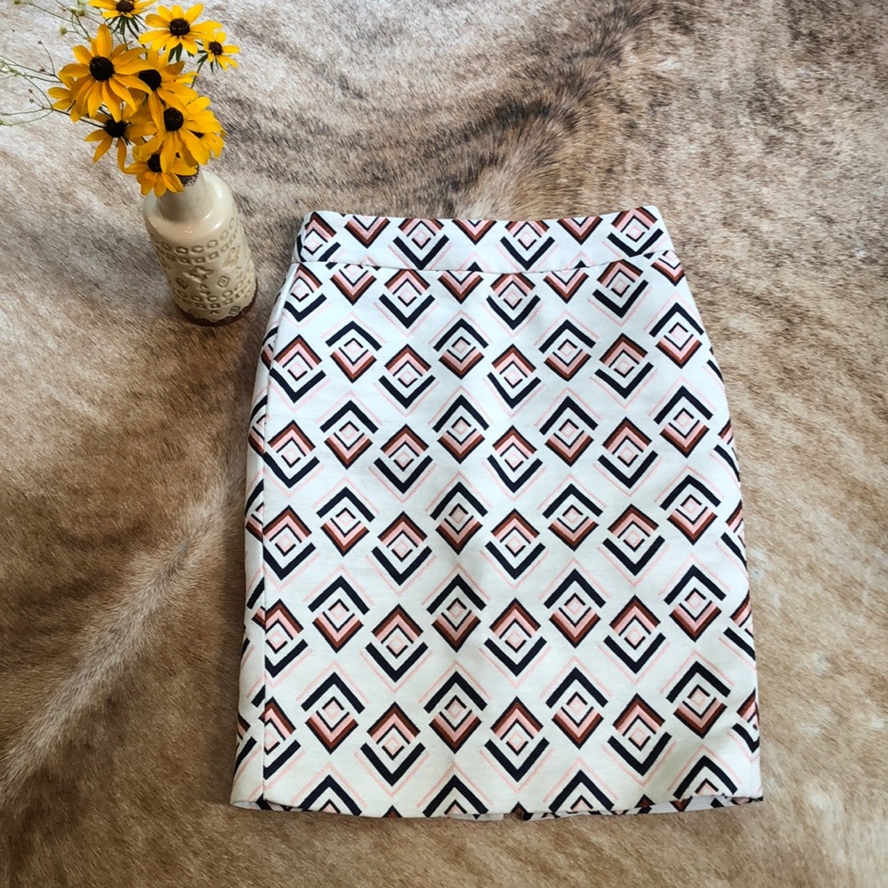 Ann Taylor Patterned Pencil Skirt